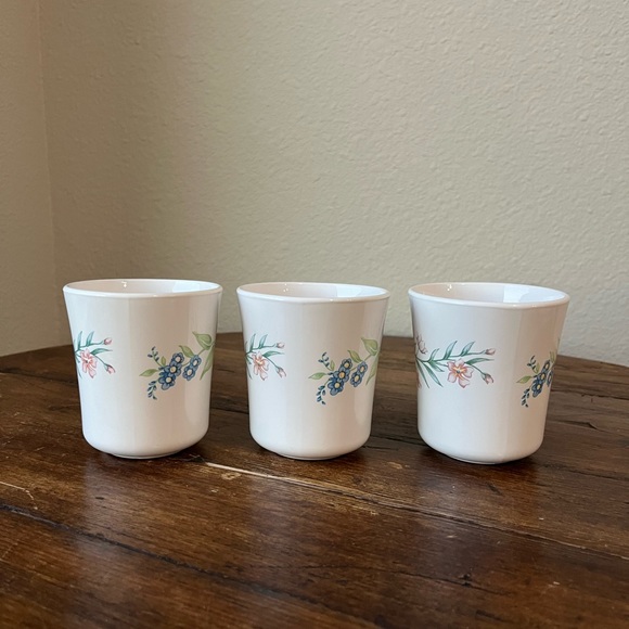 Set of 3. Vintage Corning ware mugs/cups - Picture 5 of 6